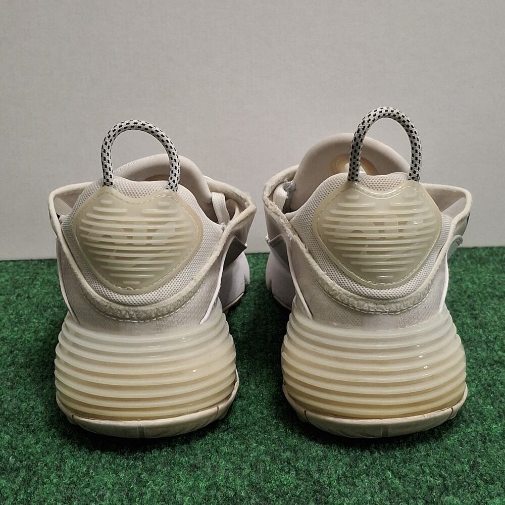 Nike Air Max 2090 Shoes Women’s 9.0 Triple White Running Sneakers CK2612-100 - Picture 6 of 9